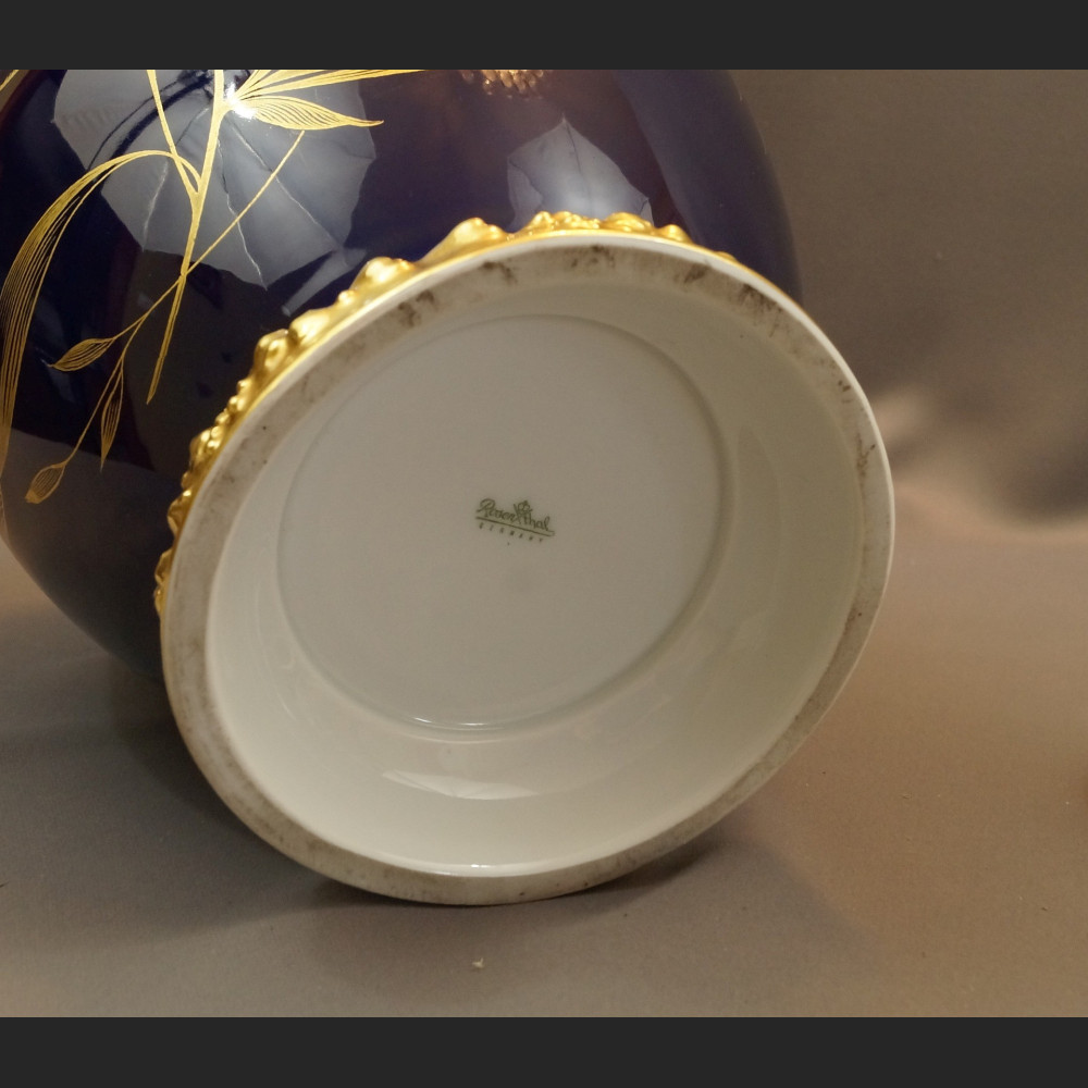 Wazon Rosenthal z pokrywą kobaltowy granat w kwiaty Wazon Rosenthal z pokrywą kobaltowy granat w kwiaty