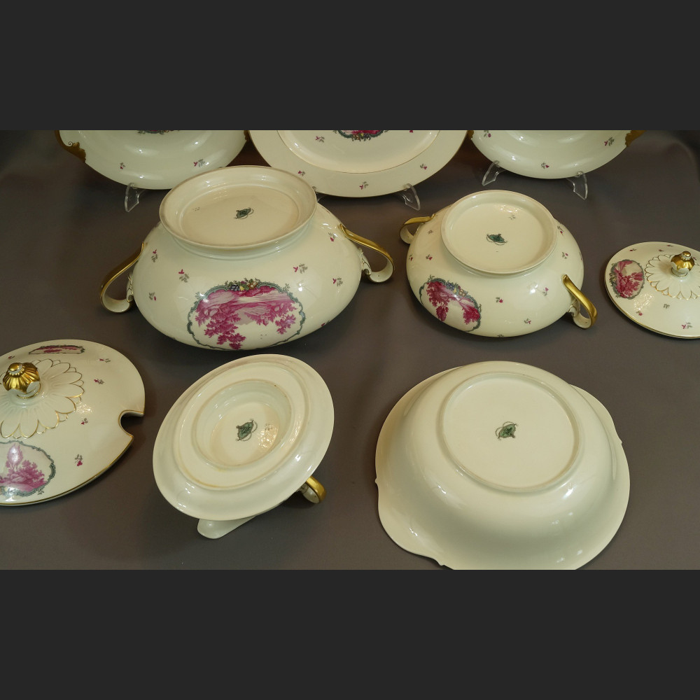Serwis Rosenthal Ivory 12 osobowy obiadowy ze scenkami Unkat 