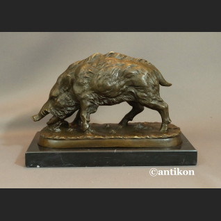 Rzeźba dzika prezent dla myśliwego 