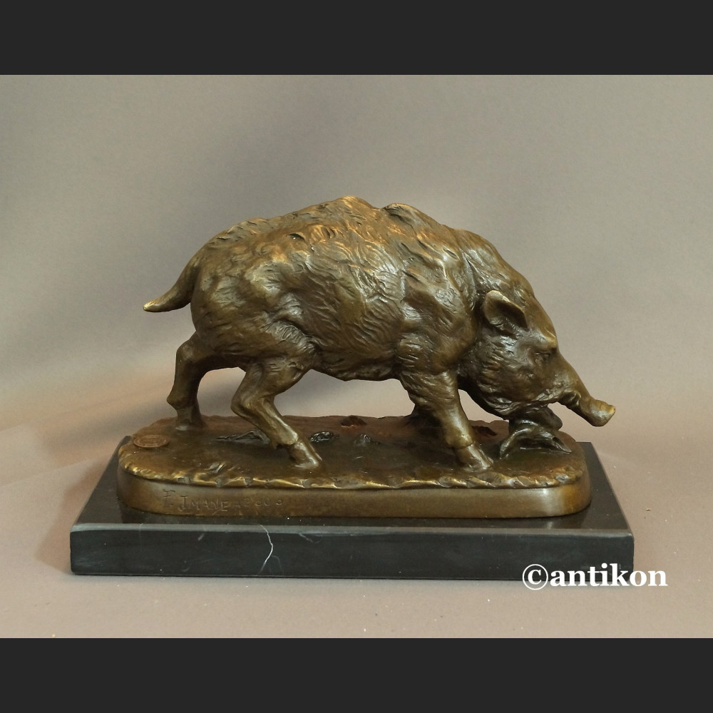 Rzeźba dzika prezent dla myśliwego 