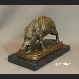 Rzeźba dzika prezent dla myśliwego 