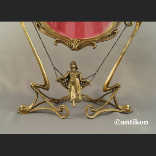 Lustro secesyjne figuralne z brązu 