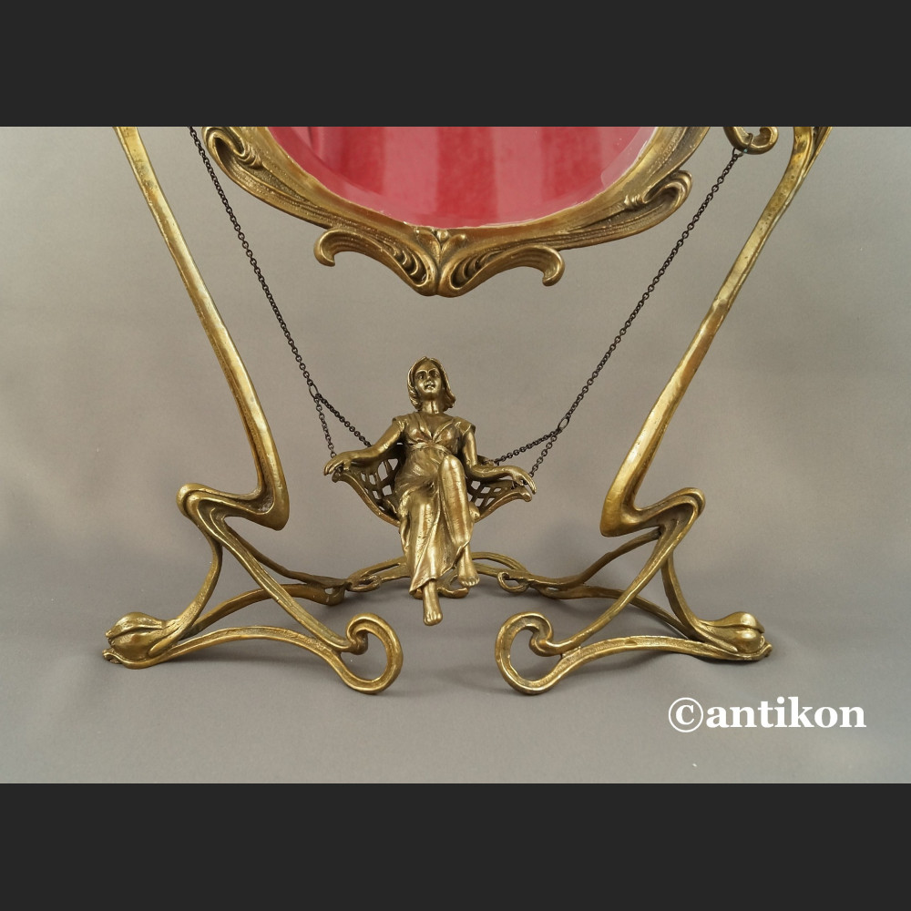 Lustro secesyjne figuralne z brązu 