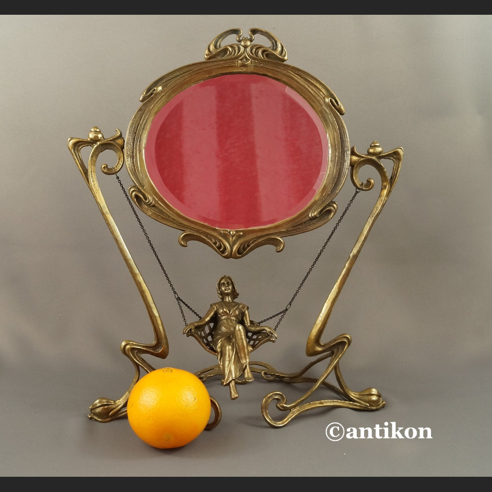 Lustro secesyjne figuralne z brązu 