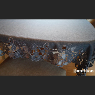 Obrus grafitowy z haftem 130 x 180  piękny