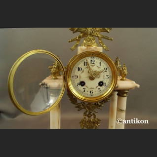 Zegar kominkowy stary francuski marmurowy Zegar kominkowy stary francuski marmurowy