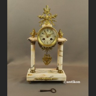 Zegar kominkowy stary francuski marmurowy Zegar kominkowy stary francuski marmurowy