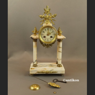 Zegar kominkowy stary francuski marmurowy Zegar kominkowy stary francuski marmurowy