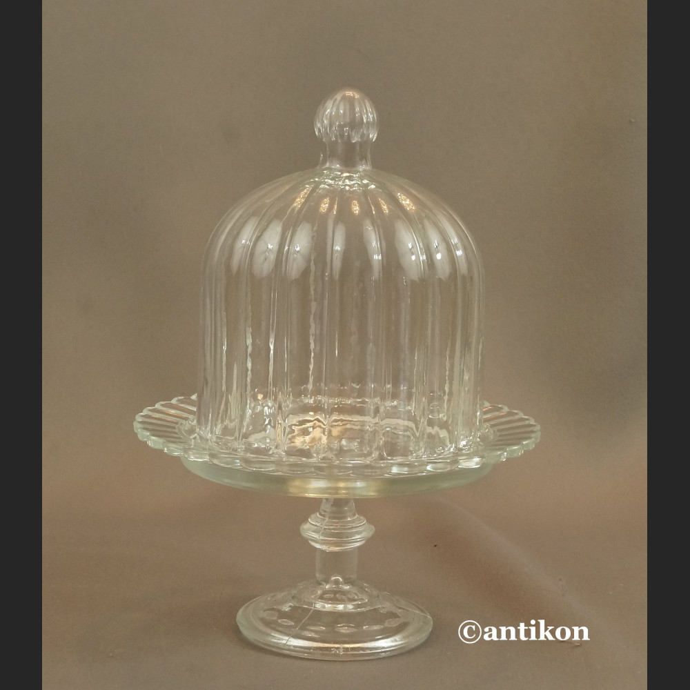 Patera szklana na nóżce