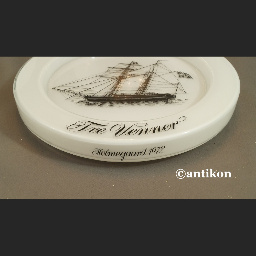 Żaglowce talerze kolekcjonerskie szklane bulaje Żaglowce talerze kolekcjonerskie szklane bulaje