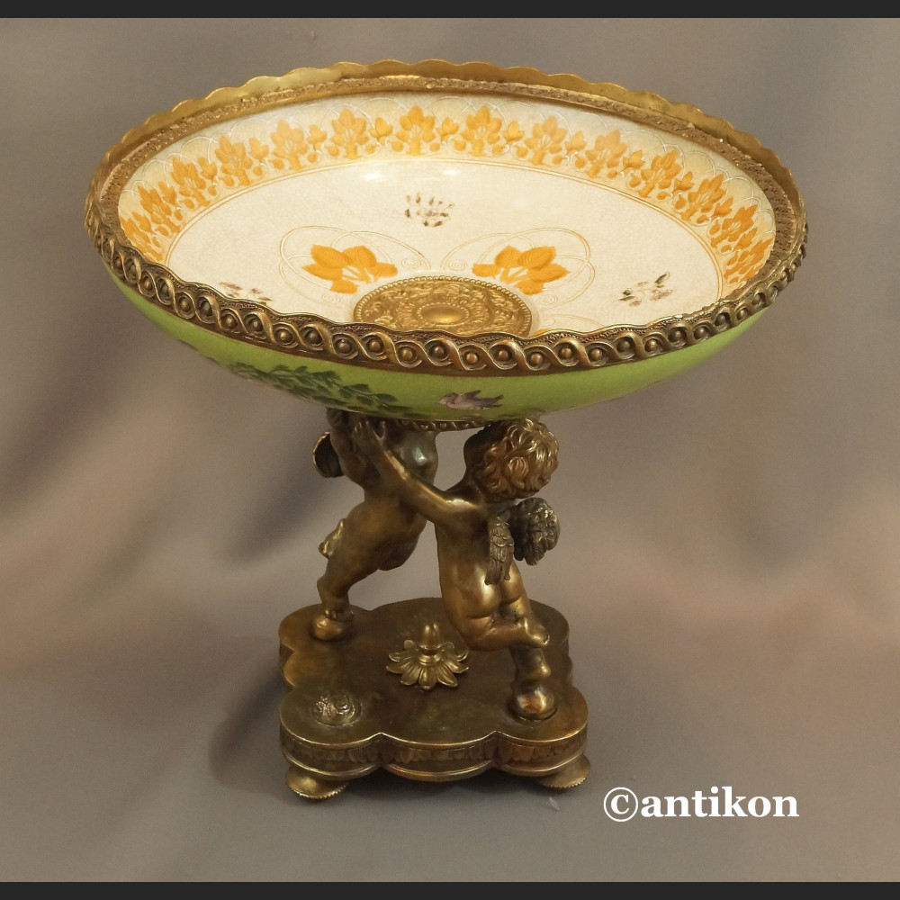 Patera z brązem pałacowa z aniołami 