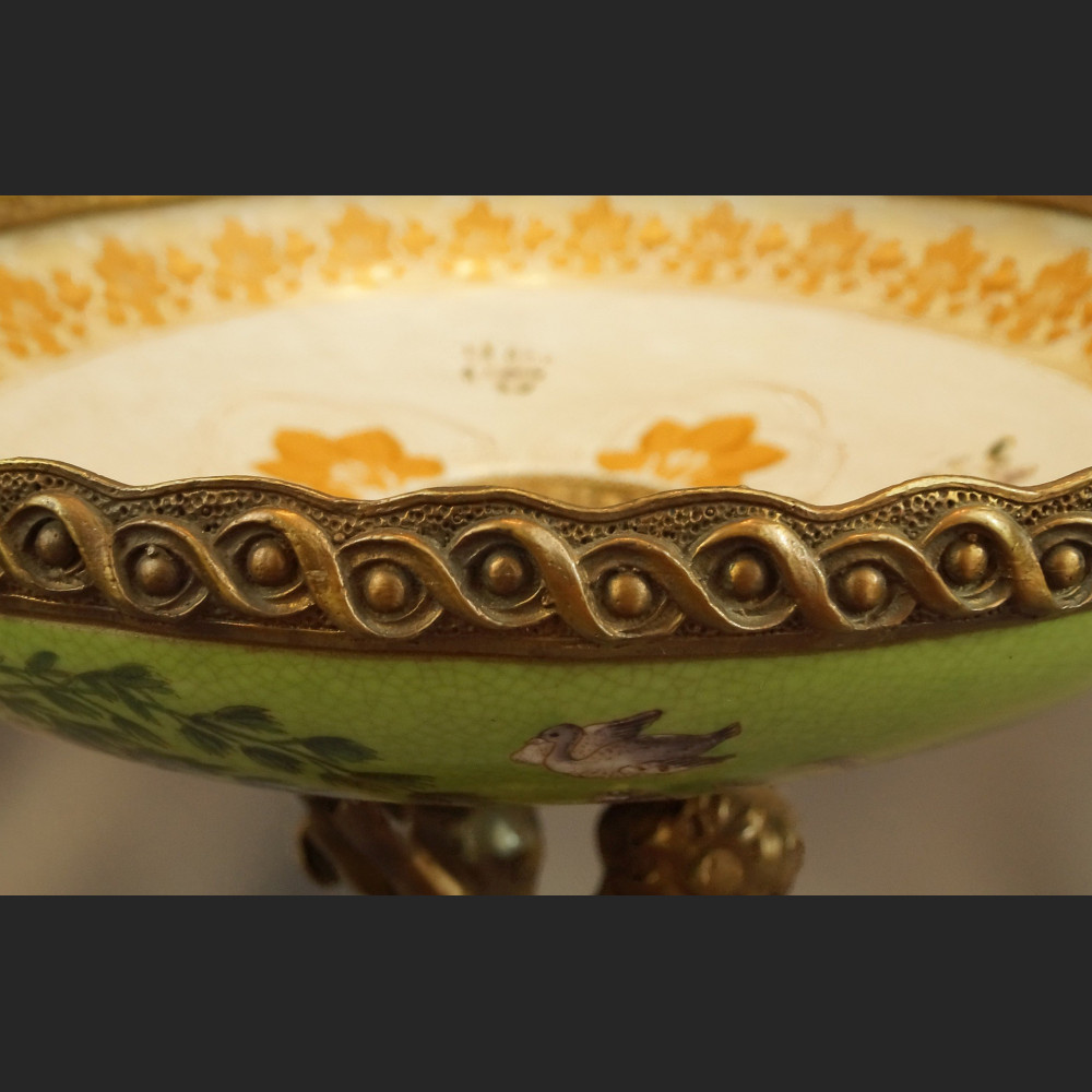 Patera z brązem pałacowa z aniołami 