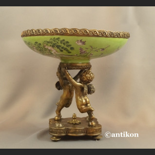 Patera z brązem pałacowa z aniołami 