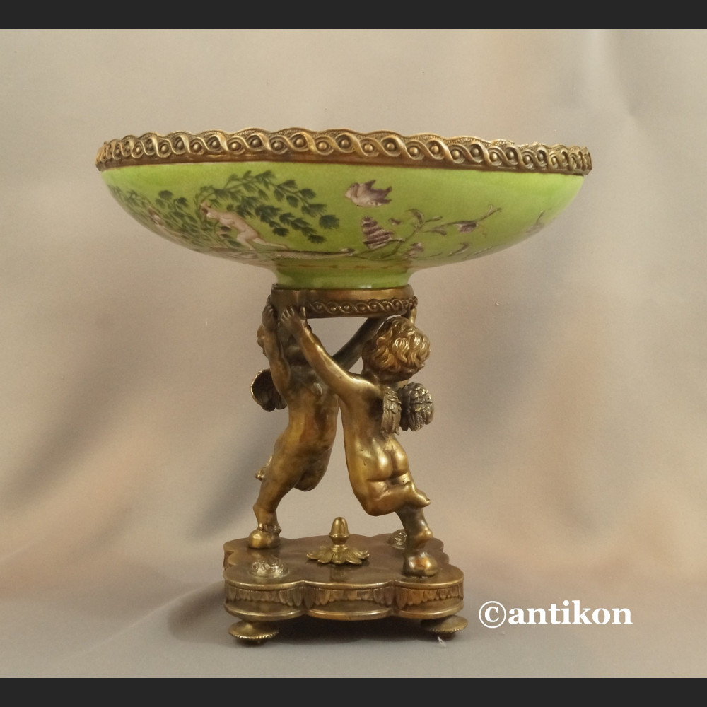 Patera z brązem pałacowa z aniołami 