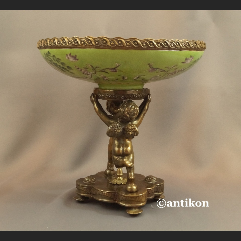 Patera z brązem pałacowa z aniołami 