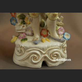 Porcelanowe figury para dworska prezent ślubny duże okazy Porcelanowe figury para dworska prezent ślubny duże okazy