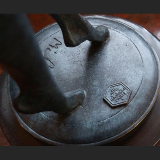 Rzeźba modernistyczna z brązu Tancerz mężczyzna Rzeźba modernistyczna z brązu Tancerz mężczyzna