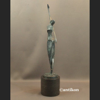 Rzeźba modernistyczna z brązu Tancerka Kobieta 