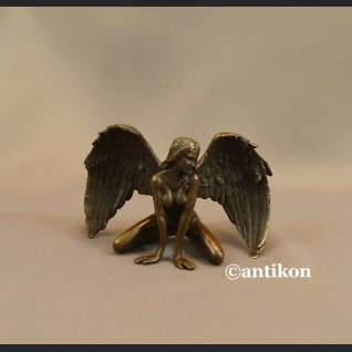 Kobieta anioł figurka z brązu Kobieta anioł figurka z brązu