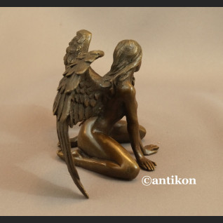 Kobieta anioł figurka z brązu Kobieta anioł figurka z brązu