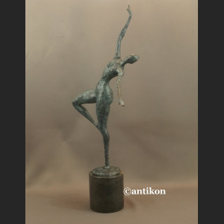 Rzeźba nowoczesna z brązu modernistyczna Tancerka 