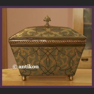Porcelana z brązem wielka zielona szkatuła art deco
