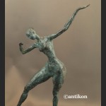 Rzeźba nowoczesna Tancerka duża figura z brązu