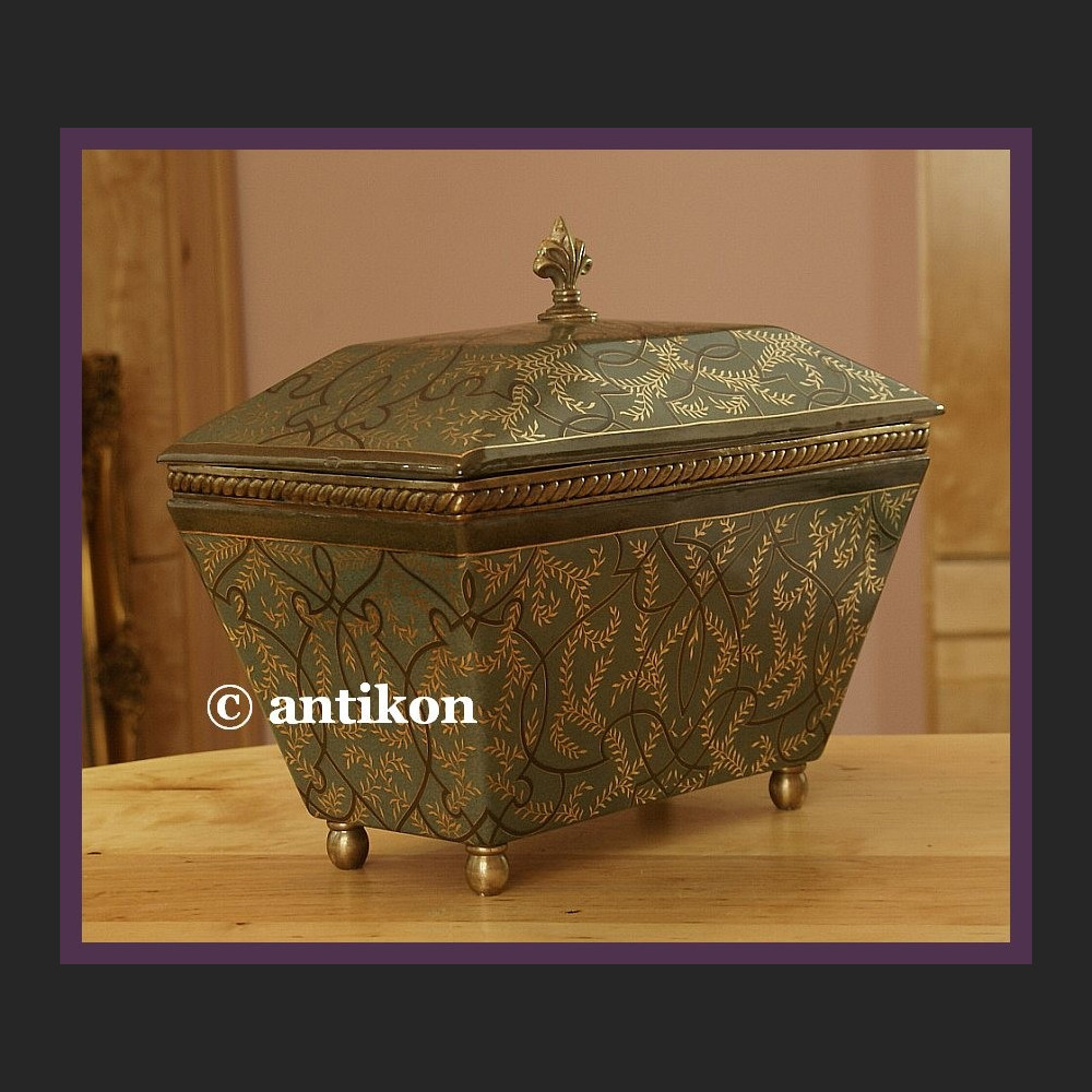 Porcelana z brązem wielka zielona szkatuła art deco