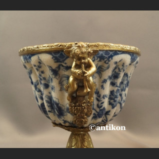 Patera porcelanowa cebulowy wzór z aniołami 