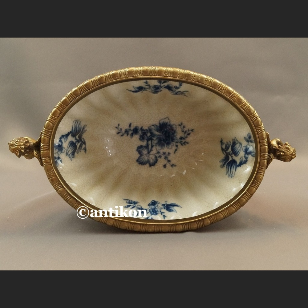 Patera porcelanowa cebulowy wzór z aniołami 