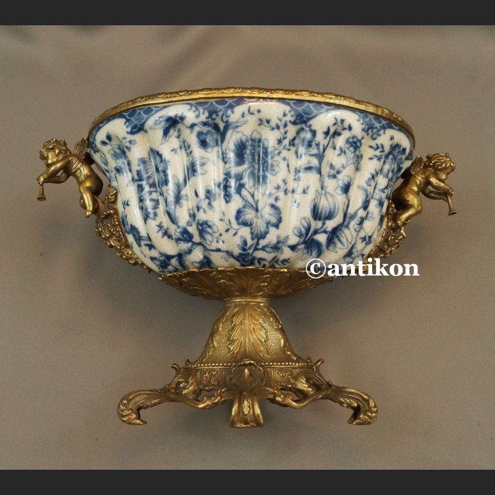 Patera porcelanowa cebulowy wzór z aniołami 