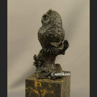 Sowa rzeźba z brązu symbol mądrości i nauki Sowa rzeźba z brązu symbol mądrości i nauki