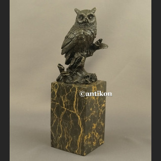 Sowa rzeźba z brązu symbol mądrości i nauki Sowa rzeźba z brązu symbol mądrości i nauki