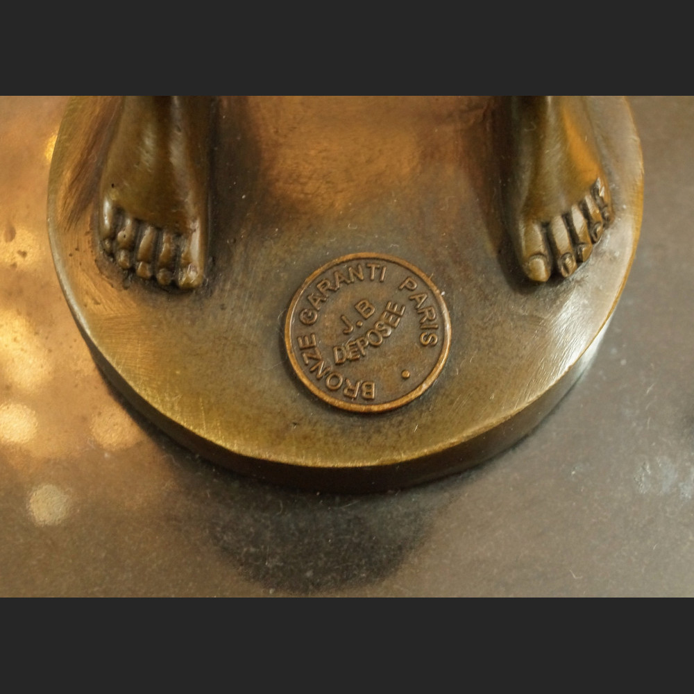 Gwiżdżący chłopiec  rzeźba znakomity brąz