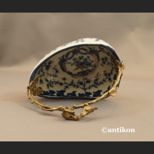 Patera koszyk wzór cebulowy porcelana z brązem Patera koszyk wzór cebulowy porcelana z brązem