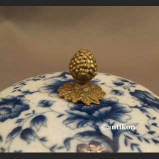 Szkatułka porcelanowa wzór cebulowy kobaltowy Szkatułka porcelanowa wzór cebulowy kobaltowy