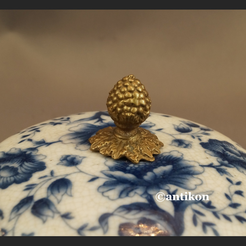 Szkatułka porcelanowa wzór cebulowy kobaltowy Szkatułka porcelanowa wzór cebulowy kobaltowy