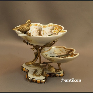 Patera  porcelanowa na łakocie z jaskółkami  Patera  porcelanowa na łakocie z jaskółkami