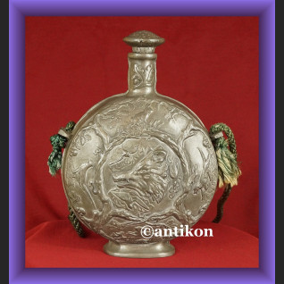 Wspaniała butelka z motywem myśliwskim piersiówka z cyny 