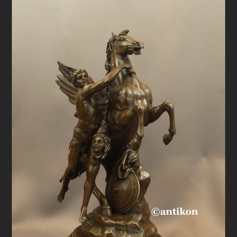 Perseusz i Pegaz rzeźba z brązu luksusowy prezent  Perseusz i Pegaz rzeźba z brązu luksusowy prezent