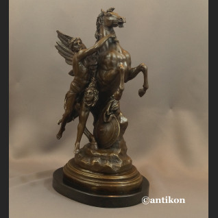 Perseusz i Pegaz rzeźba z brązu luksusowy prezent  Perseusz i Pegaz rzeźba z brązu luksusowy prezent