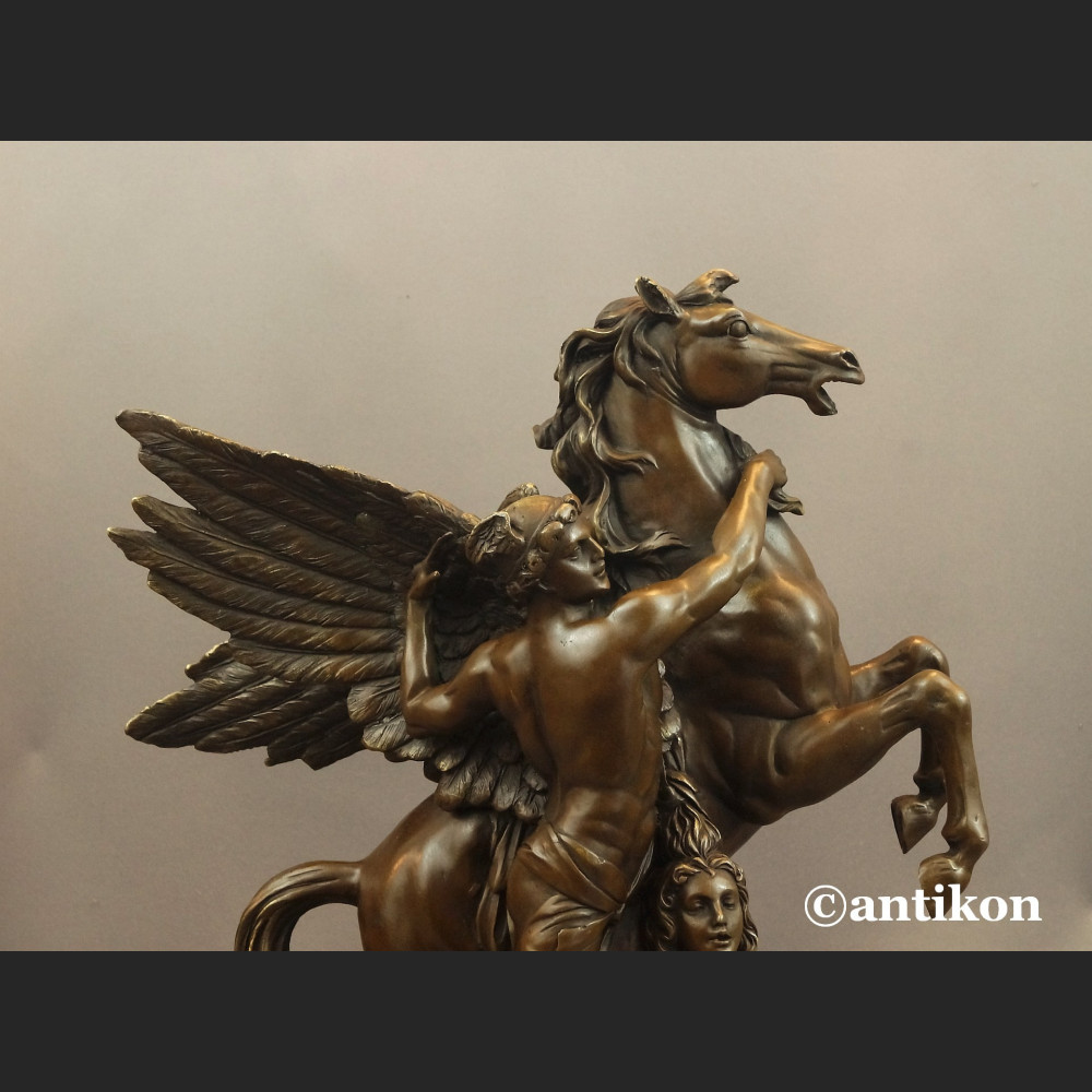 Perseusz i Pegaz rzeźba z brązu luksusowy prezent  Perseusz i Pegaz rzeźba z brązu luksusowy prezent