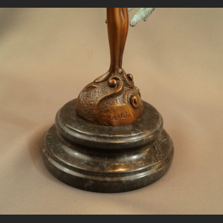 Ikar rzeźba nowowczesna z brązu 