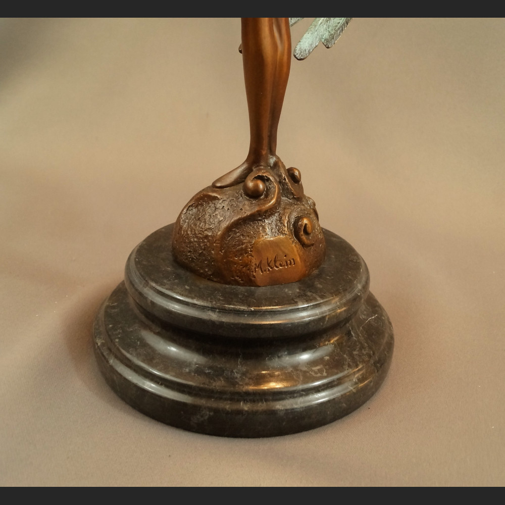 Ikar rzeźba nowowczesna z brązu 