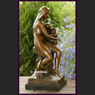 Rzeźba Macierzyństwo duży posąg z brązu Rzeźba Macierzyństwo duży posąg z brązu