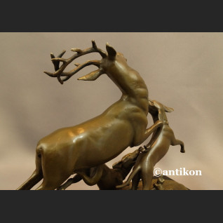 Rzeźba polowanie na jelenia prezent dla myśliwego Rzeźba polowanie na jelenia prezent dla myśliwego