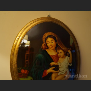 Obraz Madonna z Jezusem na owalnym medalionie 