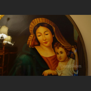 Obraz Madonna z Jezusem na owalnym medalionie 