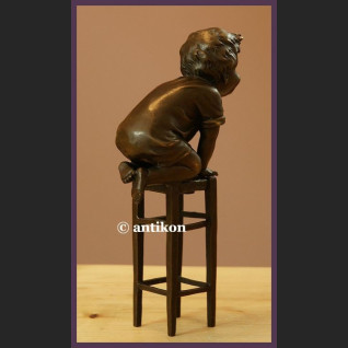 RRzeźba z brązu radosny malec figurka uroczy chłopczyk RRzeźba z brązu radosny malec figurka uroczy chłopczyk