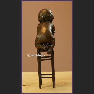 RRzeźba z brązu radosny malec figurka uroczy chłopczyk RRzeźba z brązu radosny malec figurka uroczy chłopczyk